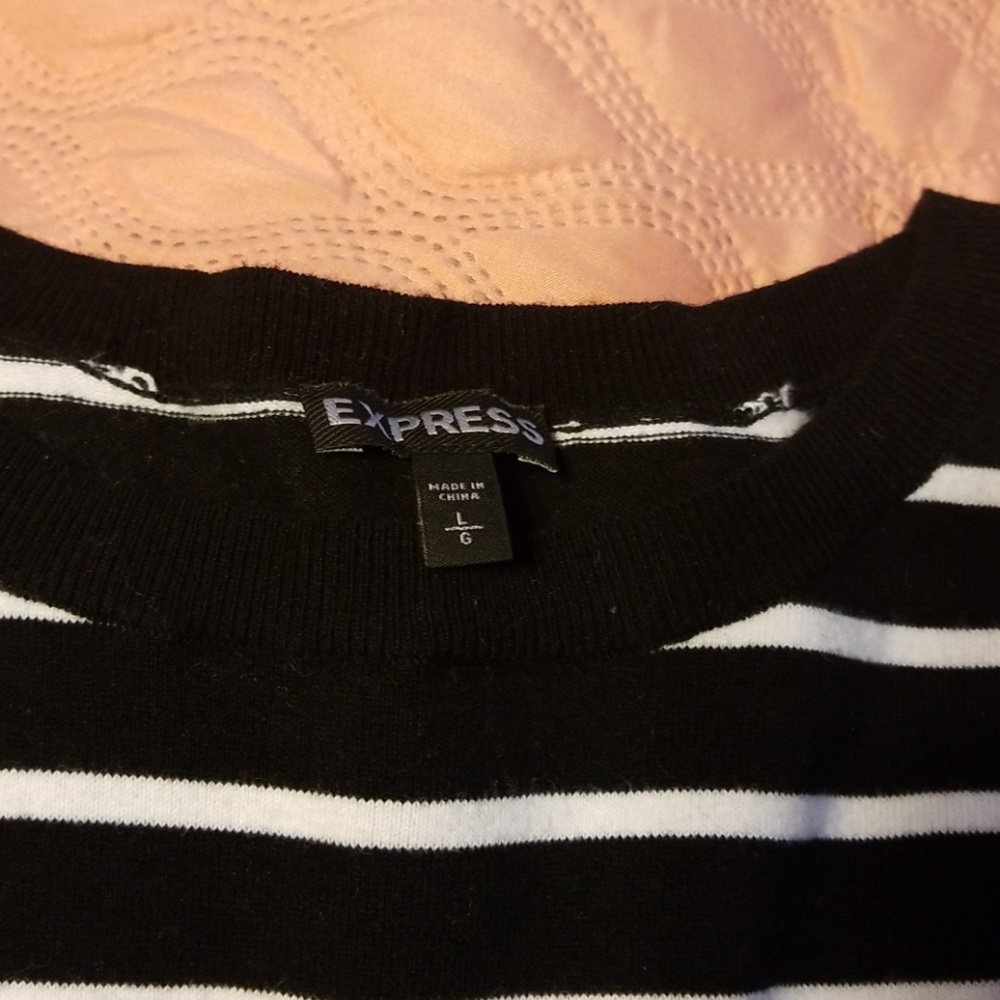 Sweater - Picture 3 of 3